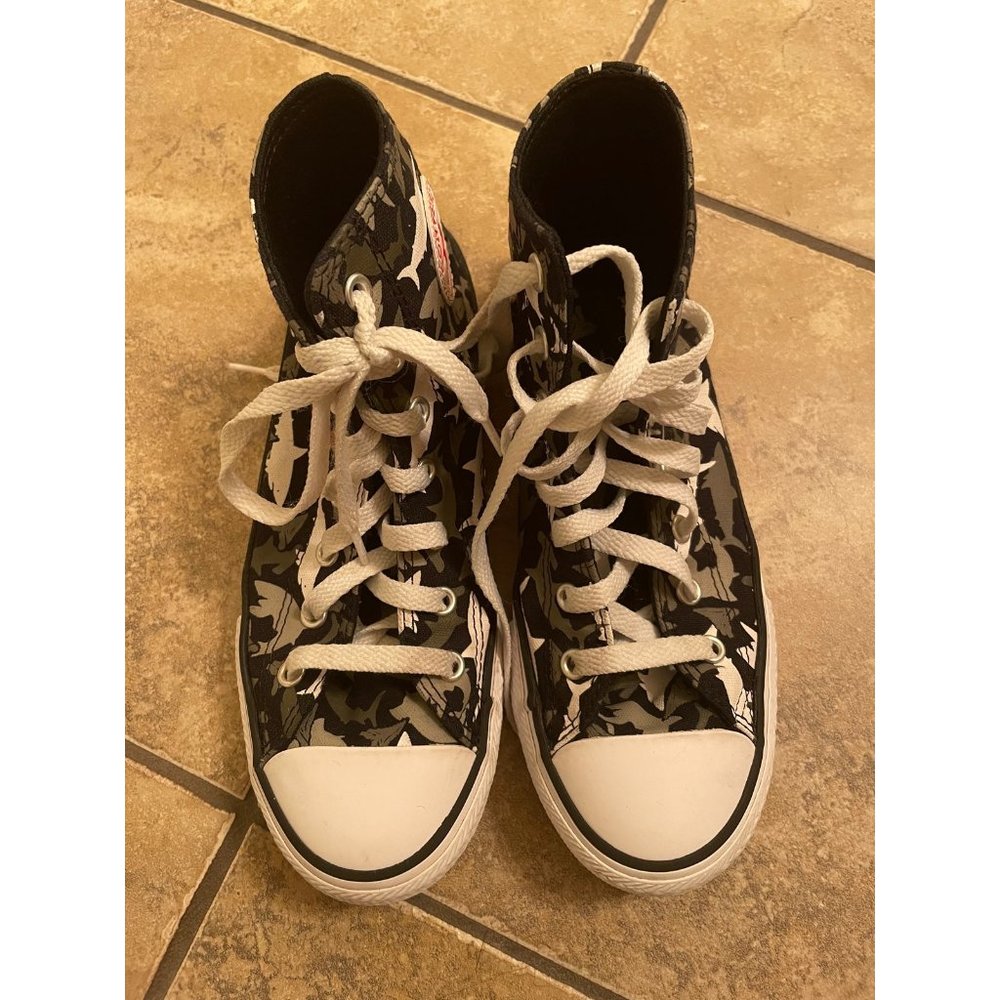 Boys' Converse Chuck Taylor All Star Shark Print High-Top Sneakers
